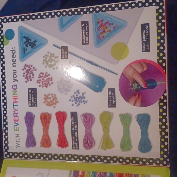 Loop Loom Bracelets Kit - Picture 14 of 16